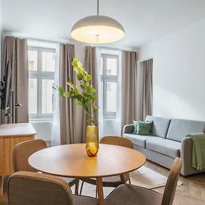 Aparthotel Limehome Halkova, Praga