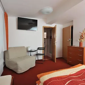 3* Hotel Habitat 16